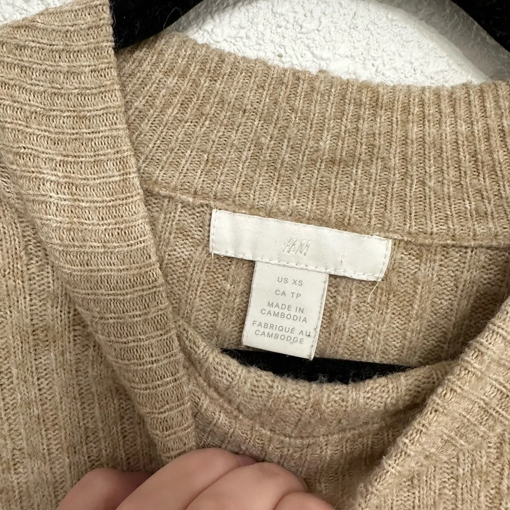 H&M Tan Women's Sweater set small - Picture 8 of 9